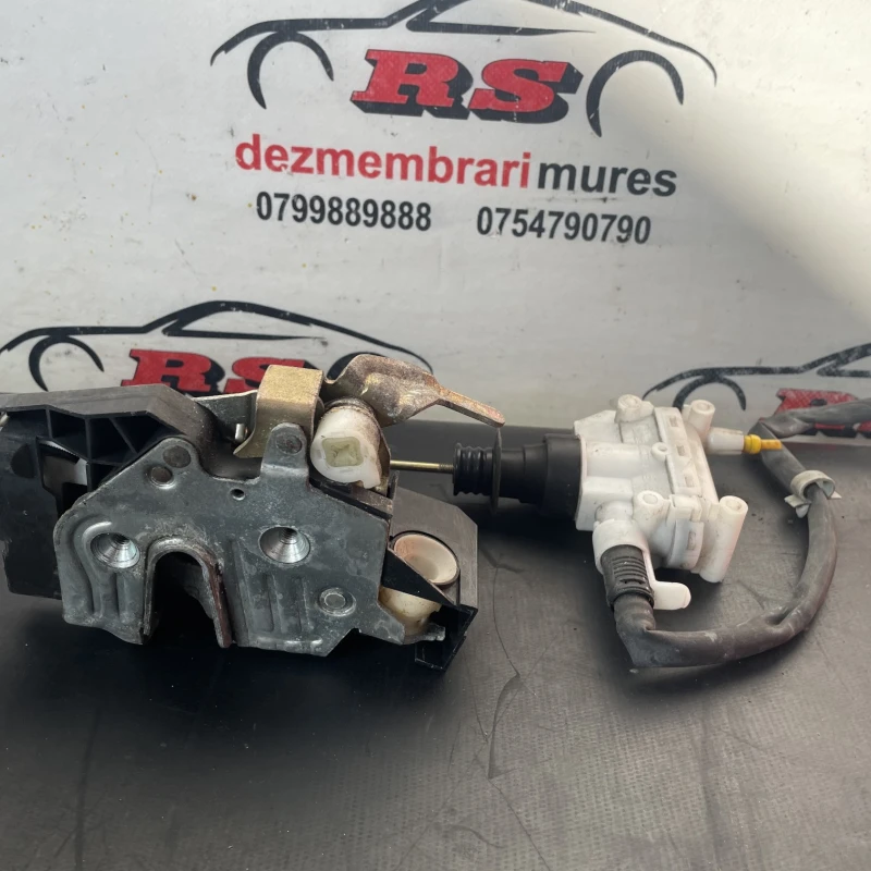 Iala broasca usa stanga fata / Mercedes-Benz SL R129 1992 / Caroserie, oglinzi si faruri
