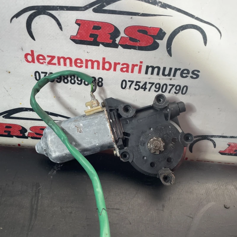 Motoras geam stanga fata Mercedes-Benz 