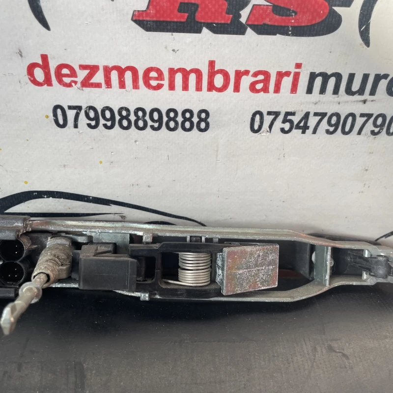Maner usa stanga fata / Mercedes-Benz SL R129 1992 / Caroserie, oglinzi si faruri