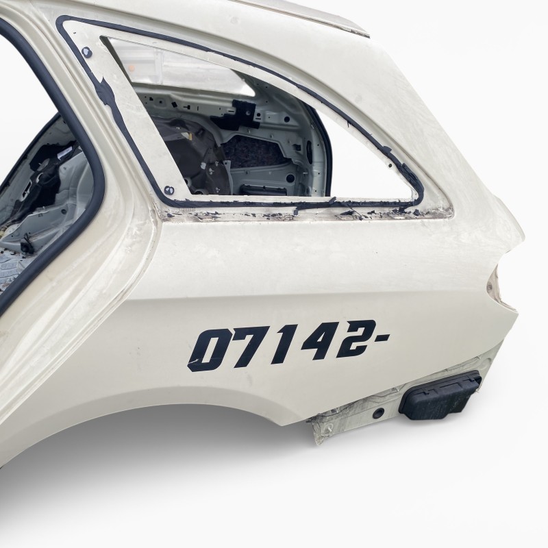 Aripa stanga spate / Mercedes-Benz E Class W213 2020 / Caroserie, oglinzi si faruri