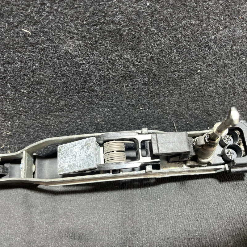 Maner usa dreapta fata / Mercedes-Benz SL R129 1992 / Caroserie, oglinzi si faruri