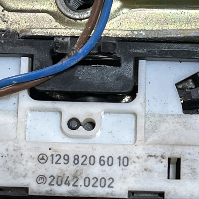 Iala broasca usa dreapta fata / Mercedes-Benz SL R129 1992 / Caroserie, oglinzi si faruri