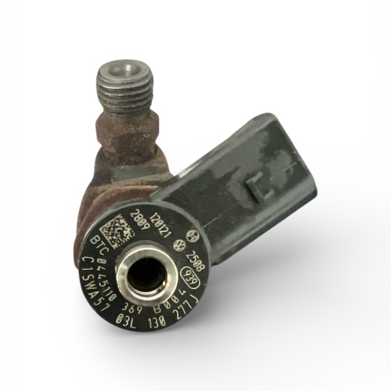 Injector / Volkswagen Passat B7 2012 / Motor, racire si evacuare