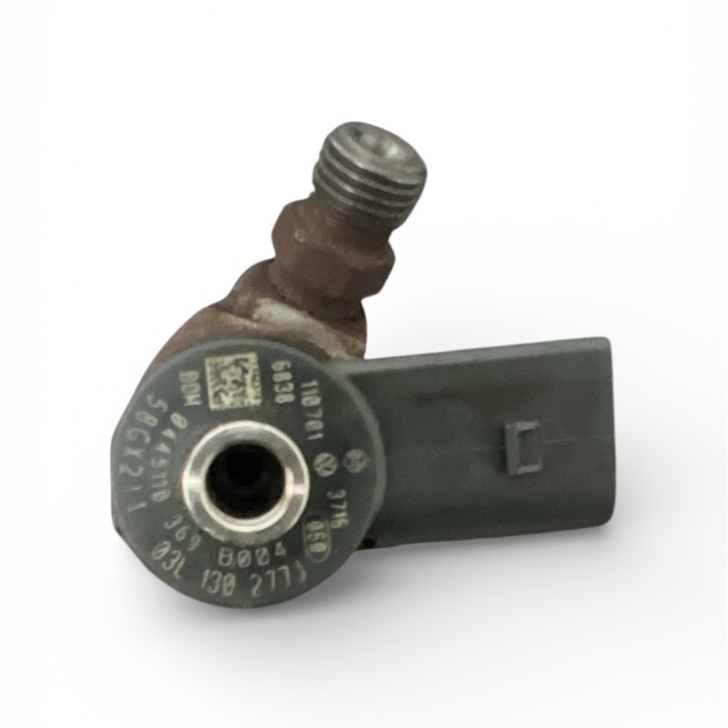 Injector / Volkswagen Passat B7 2013 / Motor, racire si evacuare