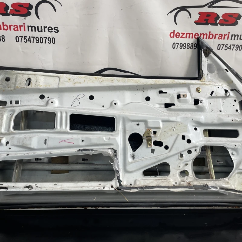 Usa stanga fata / Mercedes-Benz SL R129 1992 / Caroserie, oglinzi si faruri