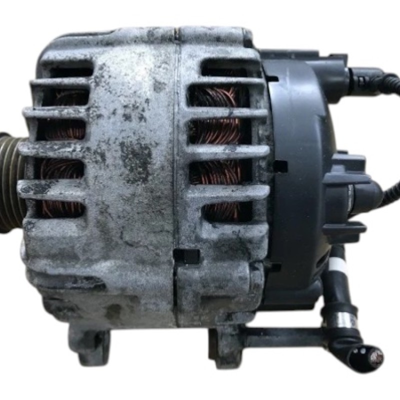Alternator / Volkswagen Passat B6 2010 / Motor, racire si evacuare