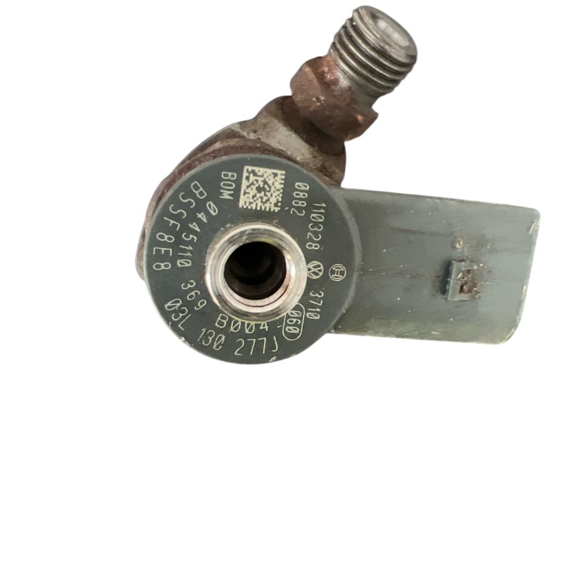 Injector / Volkswagen Passat B7 2011 / Motor, racire si evacuare