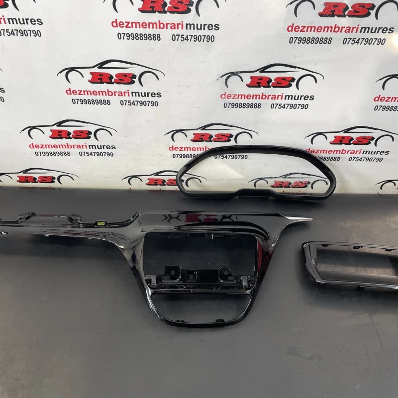 Ornament trim bord / Peugeot 208 208 2016 / Interior