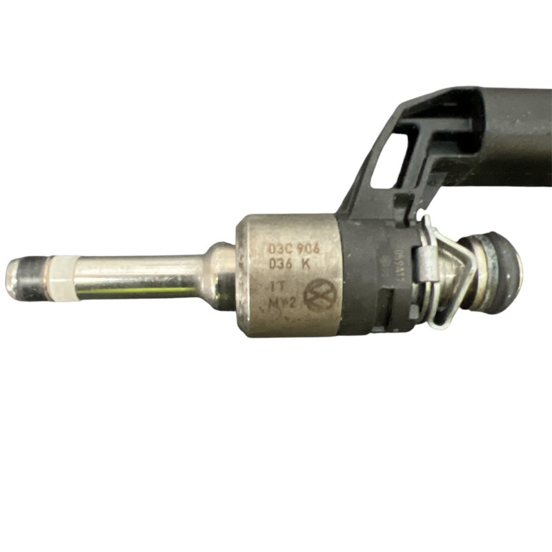Injector / Volkswagen Passat CC 2012 / Motor, racire si evacuare