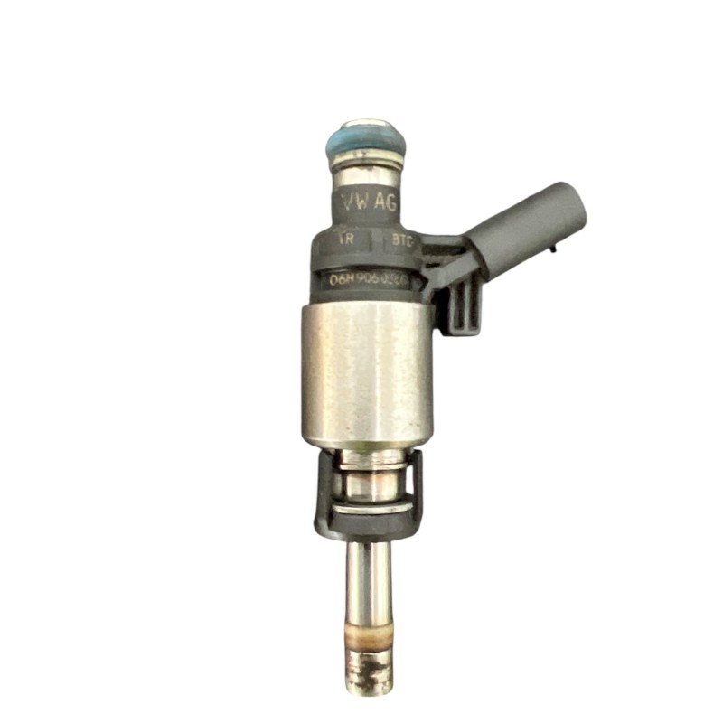 Injector / Volkswagen Passat B6 2008 / Motor, racire si evacuare