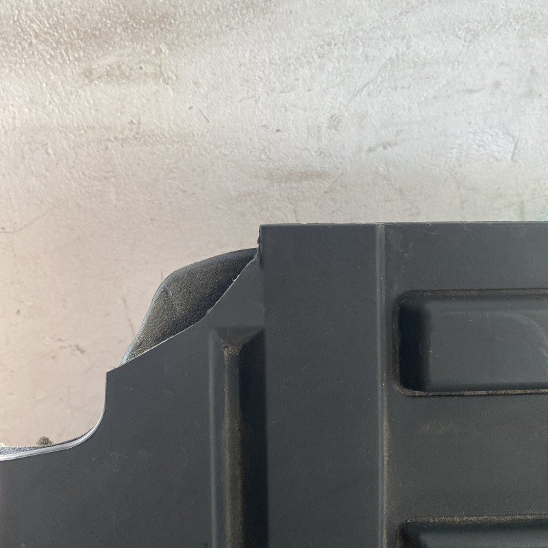 Capac motor si baterie / Land Rover Range Rover Sport Range Rover Sport 2011 / Motor, racire si evacuare