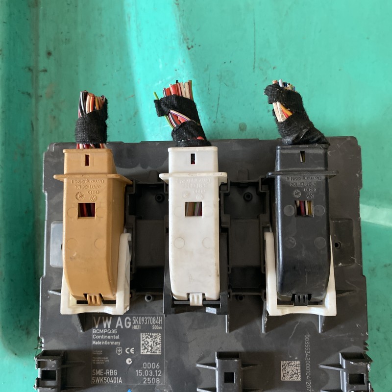 Calculator confort bcm / Volkswagen Sharan 7N 2012 / Audio si electronice