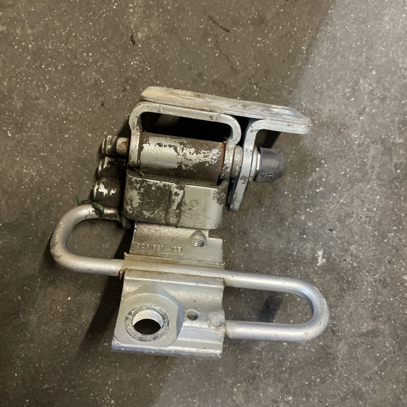 Balamale usa stanga fata / Volkswagen Passat CC 2011 / Caroserie, oglinzi si faruri