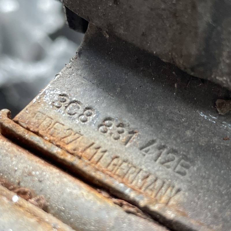 Balamale usa dreapta fata / Volkswagen Passat B7 2012 / Caroserie, oglinzi si faruri