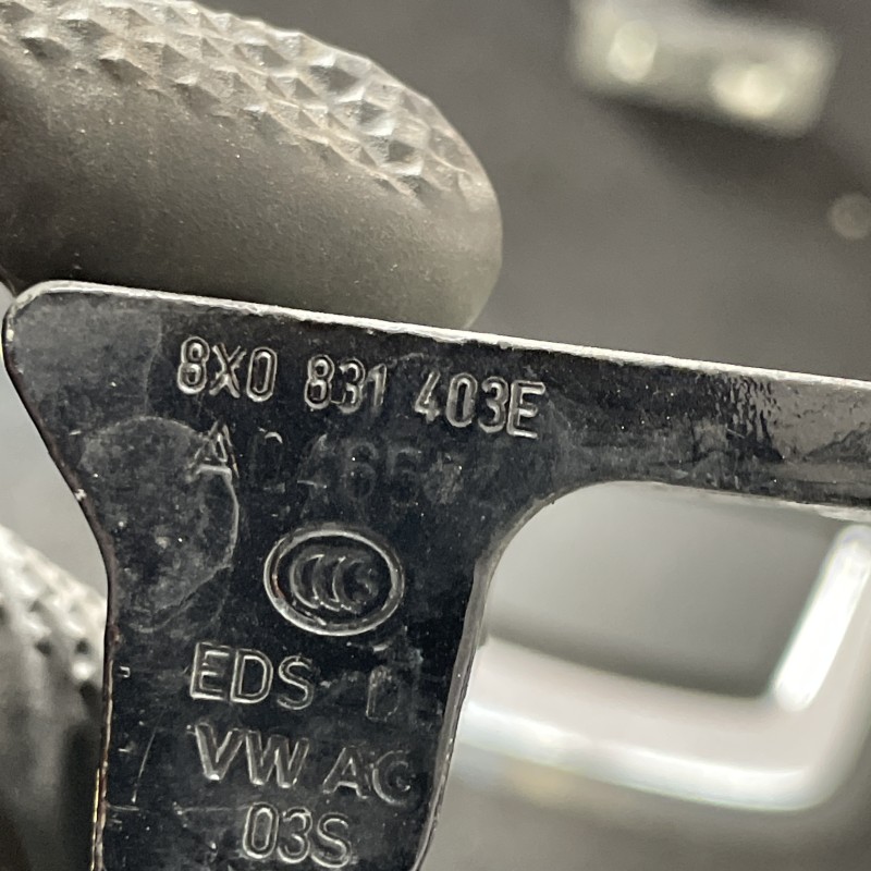 Balamale usa stanga spate / Volkswagen Passat B8 2016 / Caroserie, oglinzi si faruri