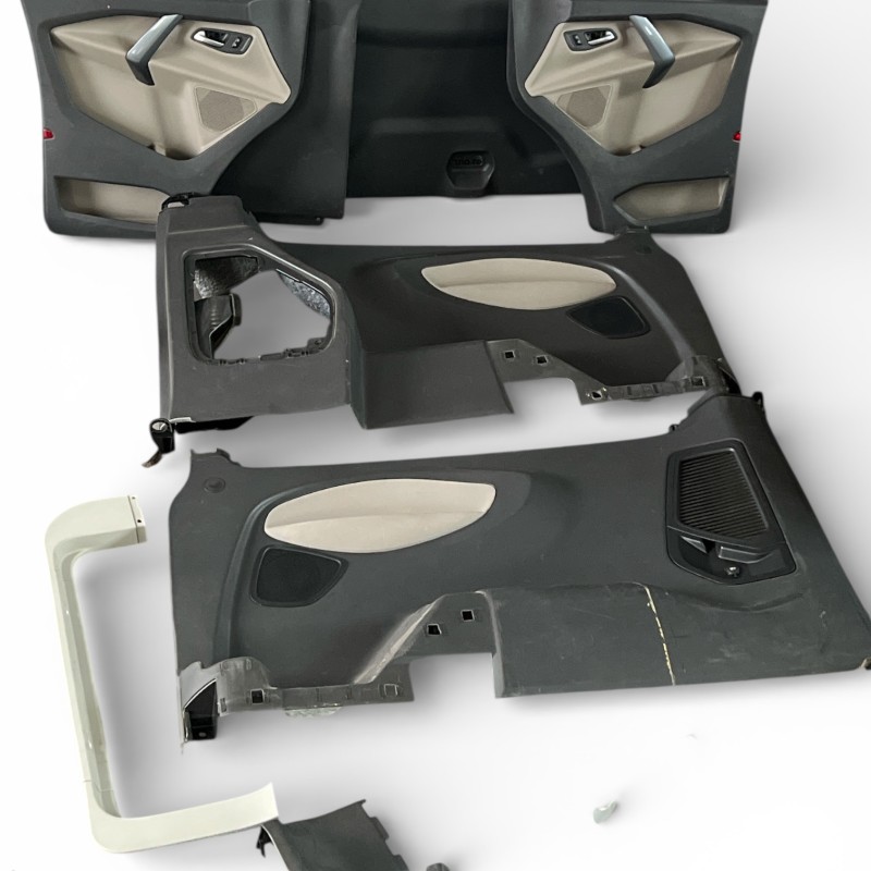 Scaune fata spate interior / Ford Transit Tourneo Custom  2016 / Interior