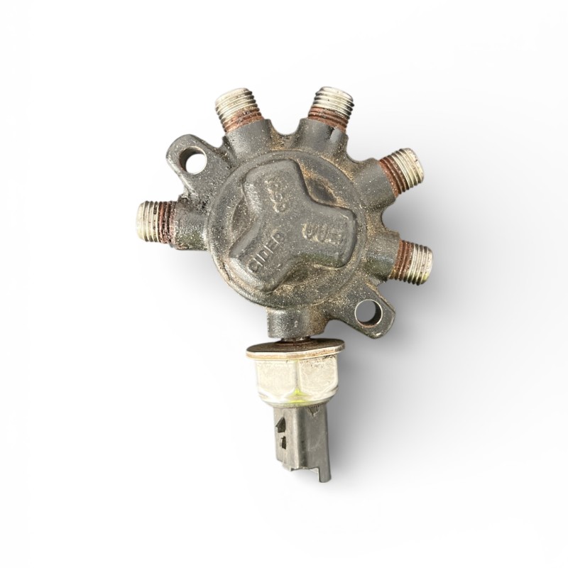 Rampa injectoare cu senzor / Renault Scenic III 2010 / Motor, racire si evacuare