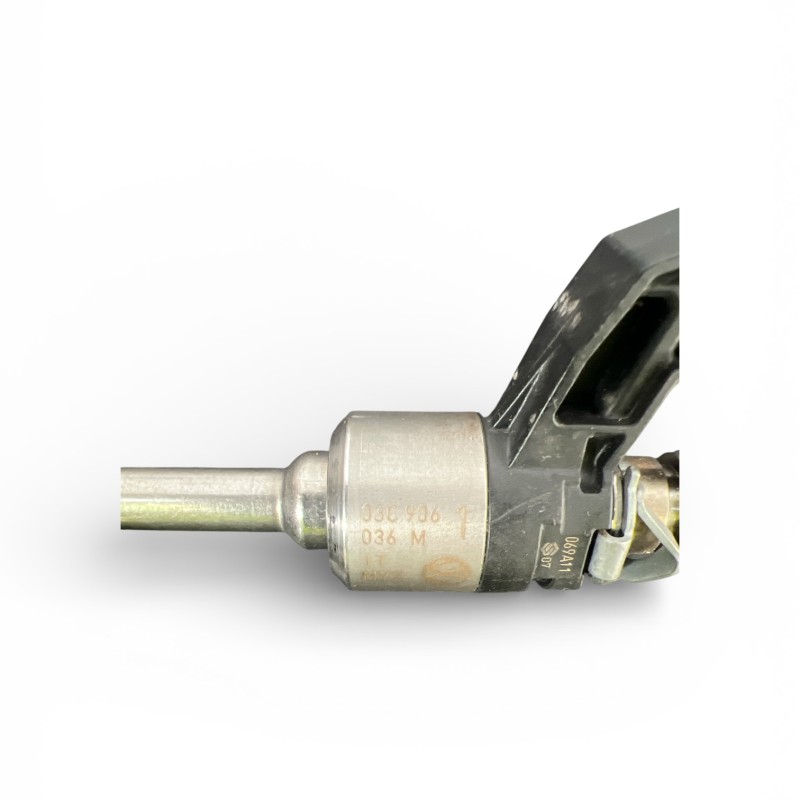 Injector / Volkswagen Golf MK6 2011 / Motor, racire si evacuare
