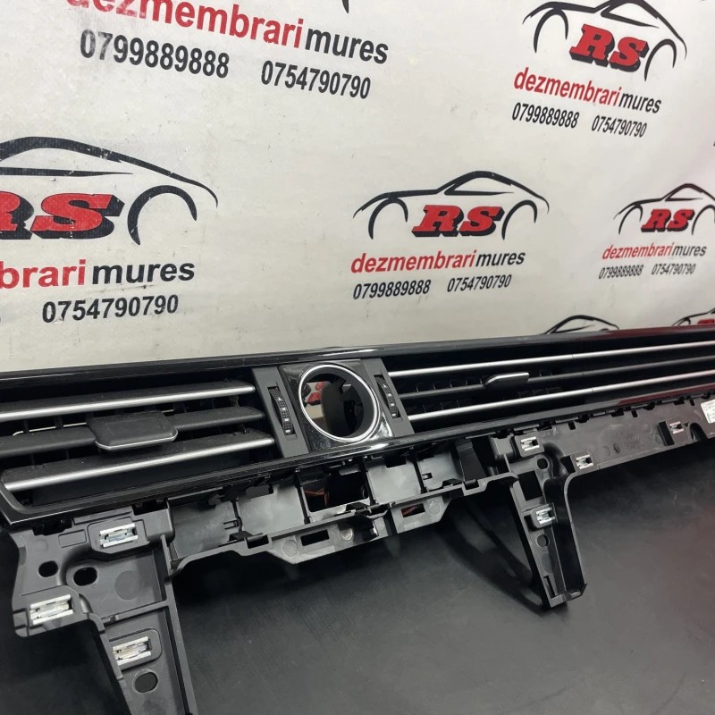 Grila aer bord / Volkswagen Passat B8 2016 / Interior