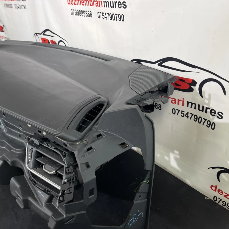 Plansa bord / Toyota CHR CHR 2022 / Interior