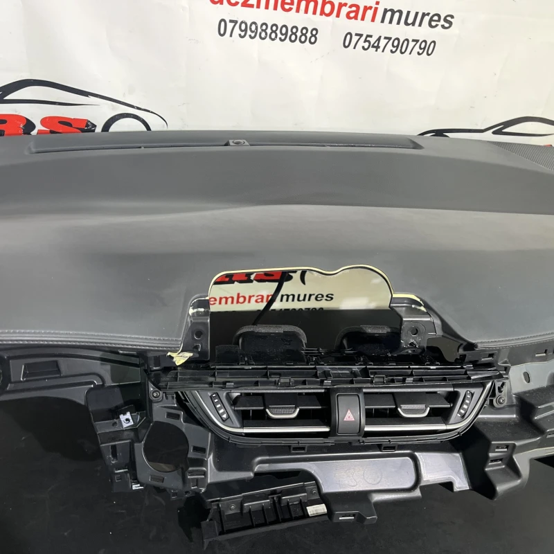 Plansa bord / Toyota CHR CHR 2022 / Interior