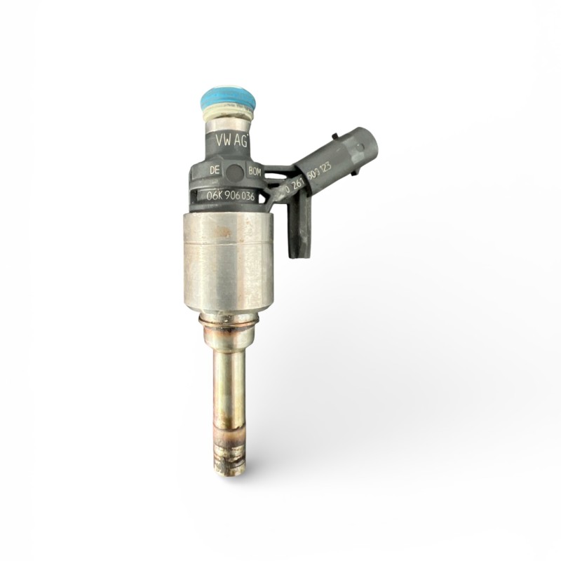 Injector / Volkswagen Golf MK6 2009 / Motor, racire si evacuare