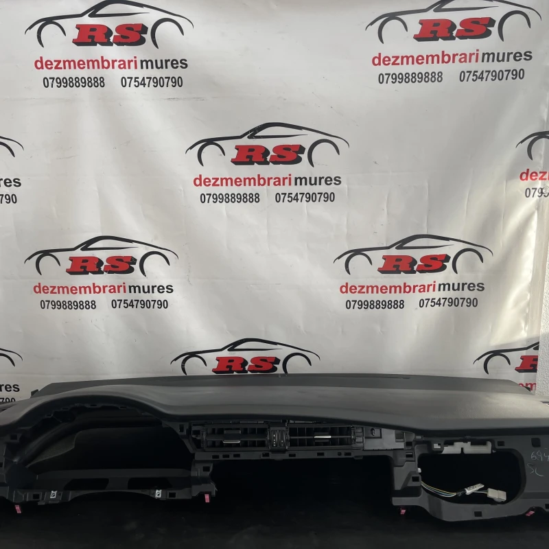 Plansa bord Toyota Auris E180 2014