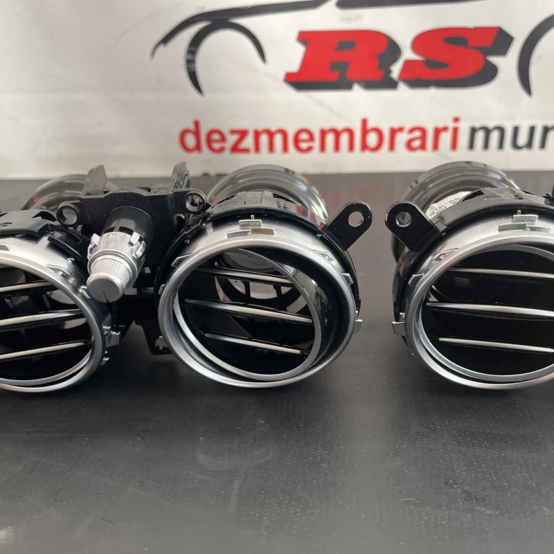 Grila aer bord / Mercedes-Benz E Class W213 2016 / Interior