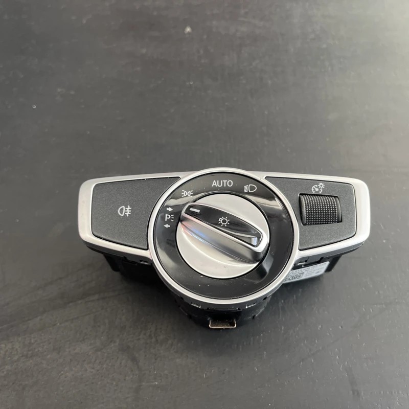 Bloc lumini / Mercedes-Benz E Class W213 2016 / Interior
