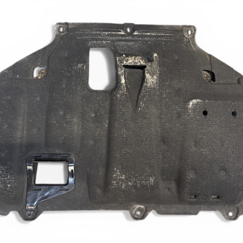 Scut motor / Ford Focus MK3 2015 / Caroserie, oglinzi si faruri