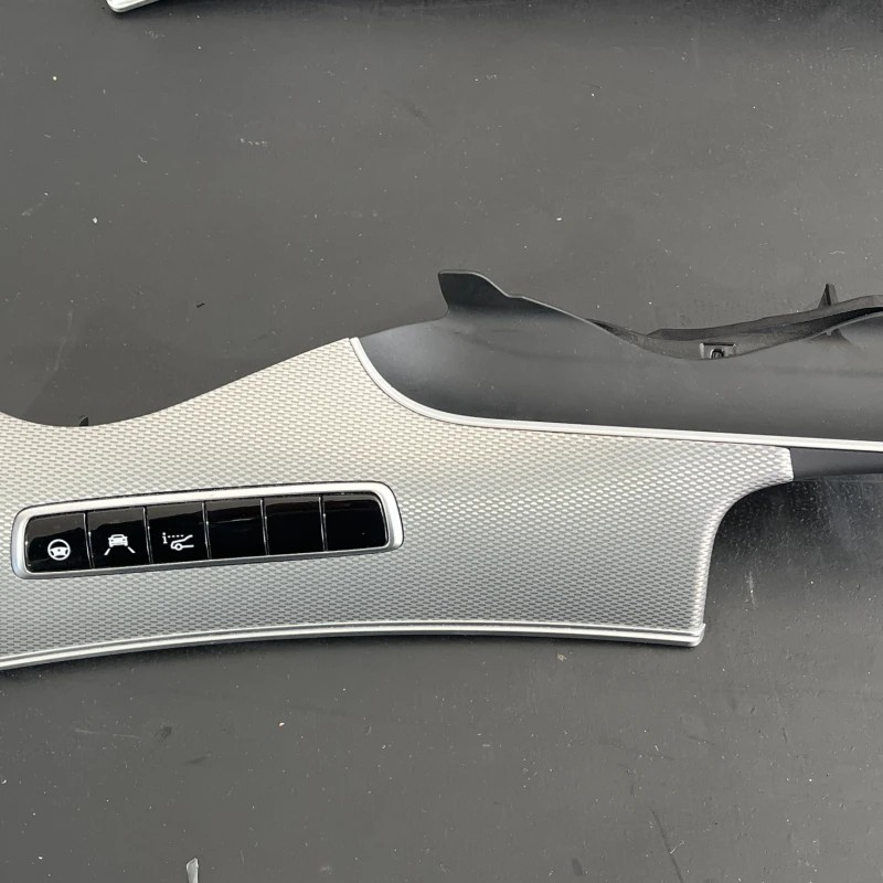 Ornament trim bord / Mercedes-Benz E Class W213 2016 / Interior
