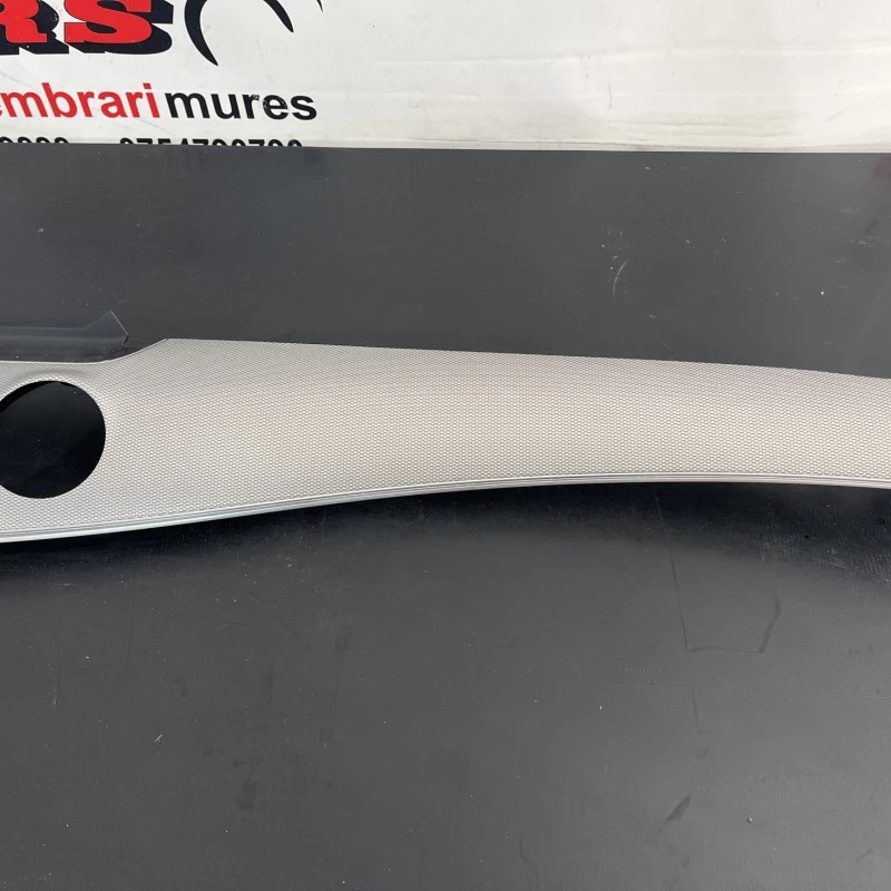 Ornament trim bord / Mercedes-Benz E Class W213 2016 / Interior