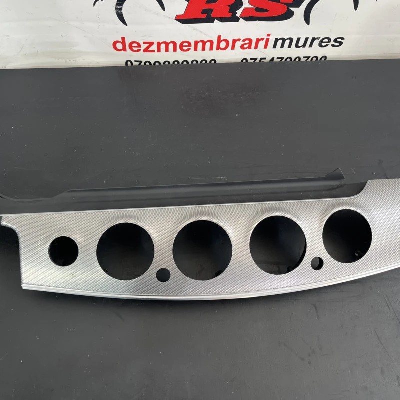 Ornament trim bord / Mercedes-Benz E Class W213 2016 / Interior