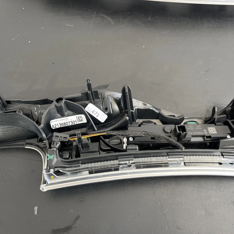 Ornament trim bord / Mercedes-Benz E Class W213 2016 / Interior