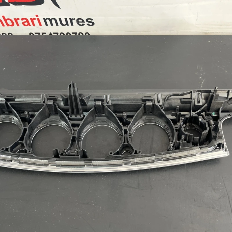 Ornament trim bord / Mercedes-Benz E Class W213 2016 / Interior