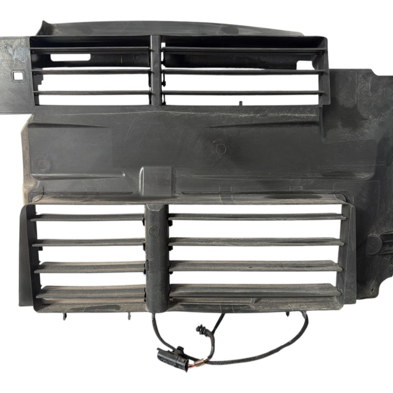 Deflector aer radiator / Ford Focus MK3 2015 / Caroserie, oglinzi si faruri