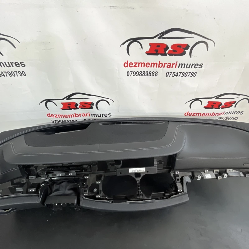 Plansa bord / Mercedes-Benz E Class W213 2016 / Interior