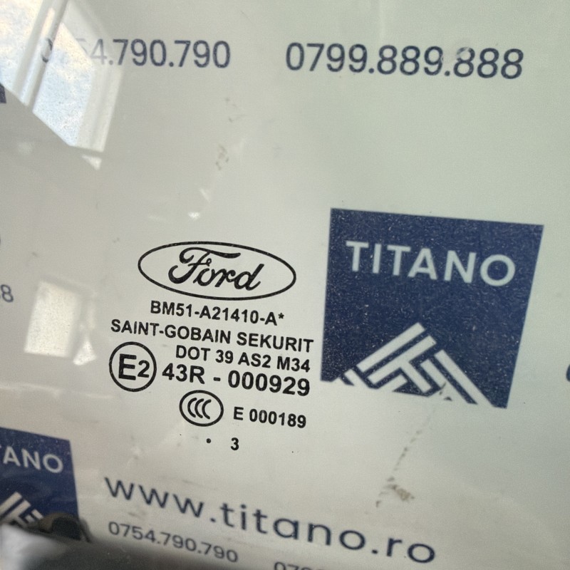 Geam dreapta fata / Ford Focus MK3 2015 / Caroserie, oglinzi si faruri