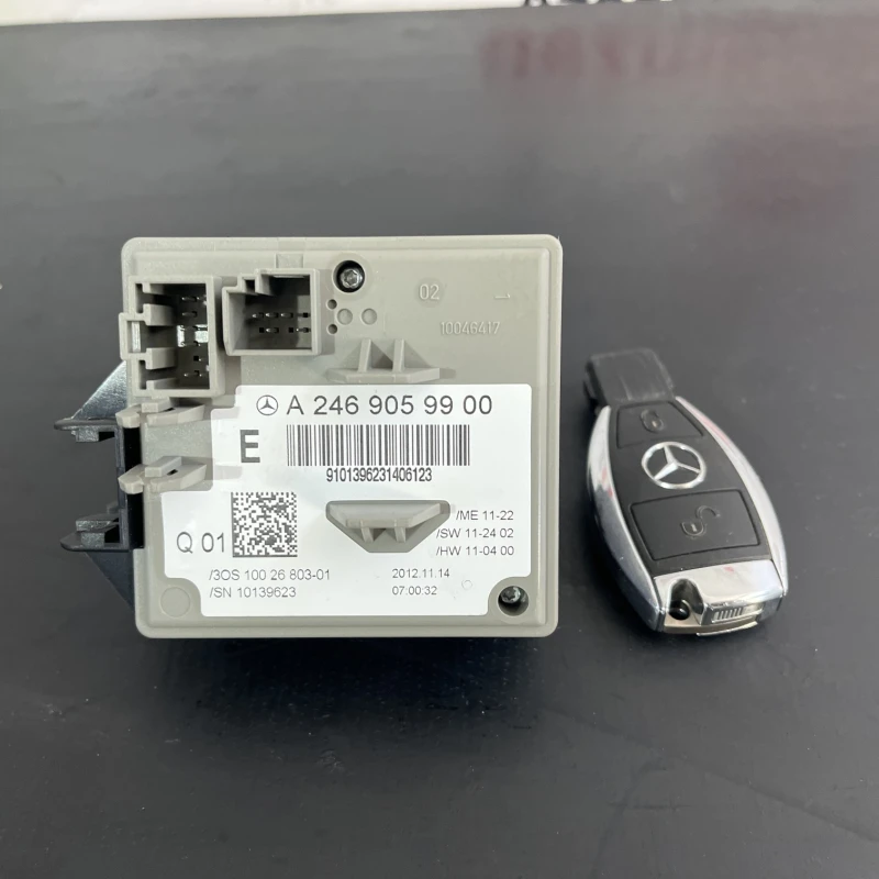 Contact cu cheie / Mercedes-Benz A Class W169 2012 / Interior
