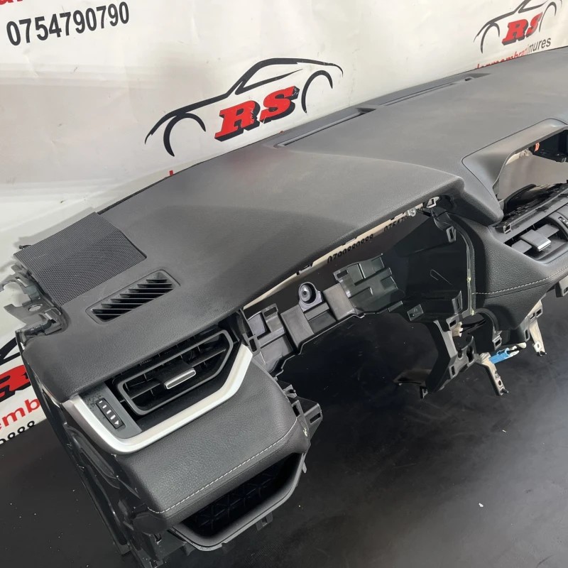 Plansa bord / Toyota Rav4 XA40 2020 / Interior