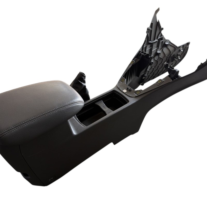 Cotiera centrala / Ford Focus MK3 2015 / Depozit