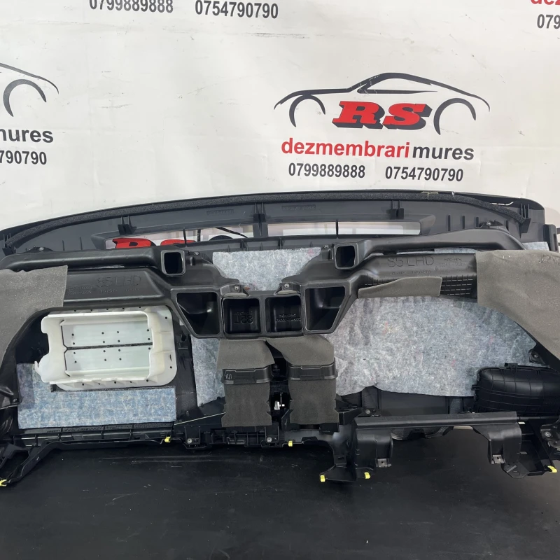 Plansa bord / Toyota Yaris XP130 facelift 2021 / Interior