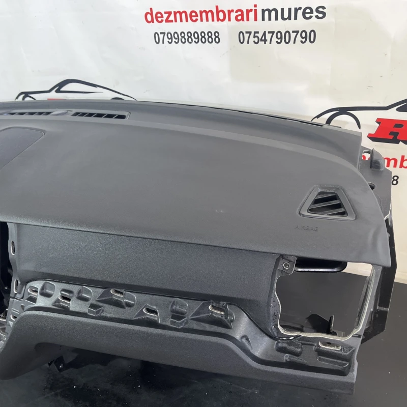 Plansa bord / Volvo XC60 D4 2019 / Interior