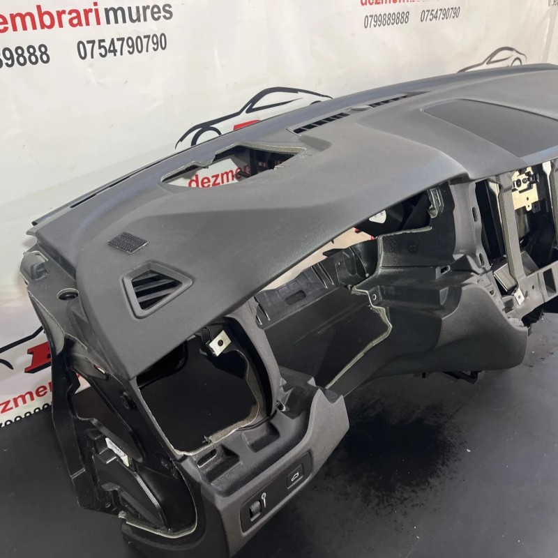 Plansa bord / Volvo XC60 D4 2019 / Interior
