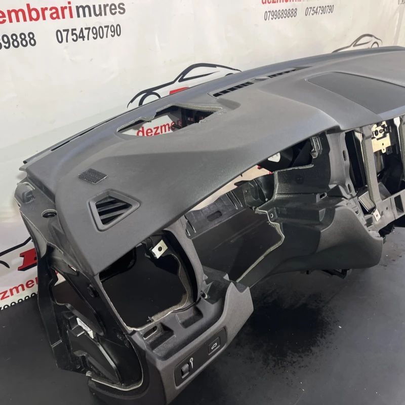 Plansa bord / Volvo XC60 D4 2019 / Interior