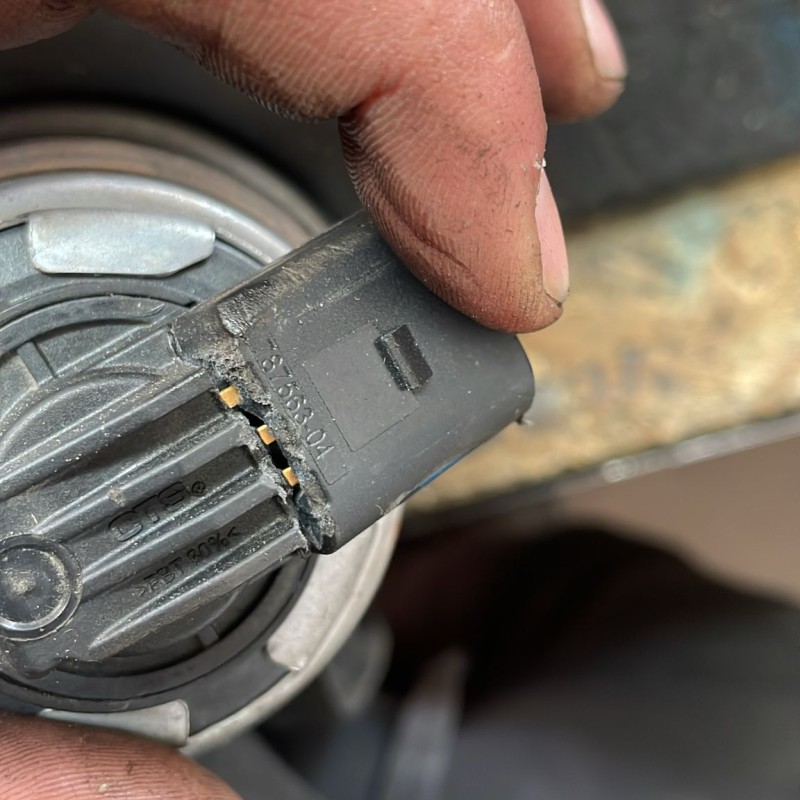 Turbosuflanta turbo turbina / Volkswagen Passat B7 2013 / Motor, racire si evacuare