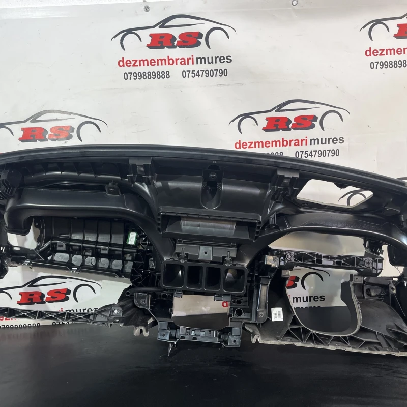 Plansa bord / Volvo XC60 D4 2019 / Interior