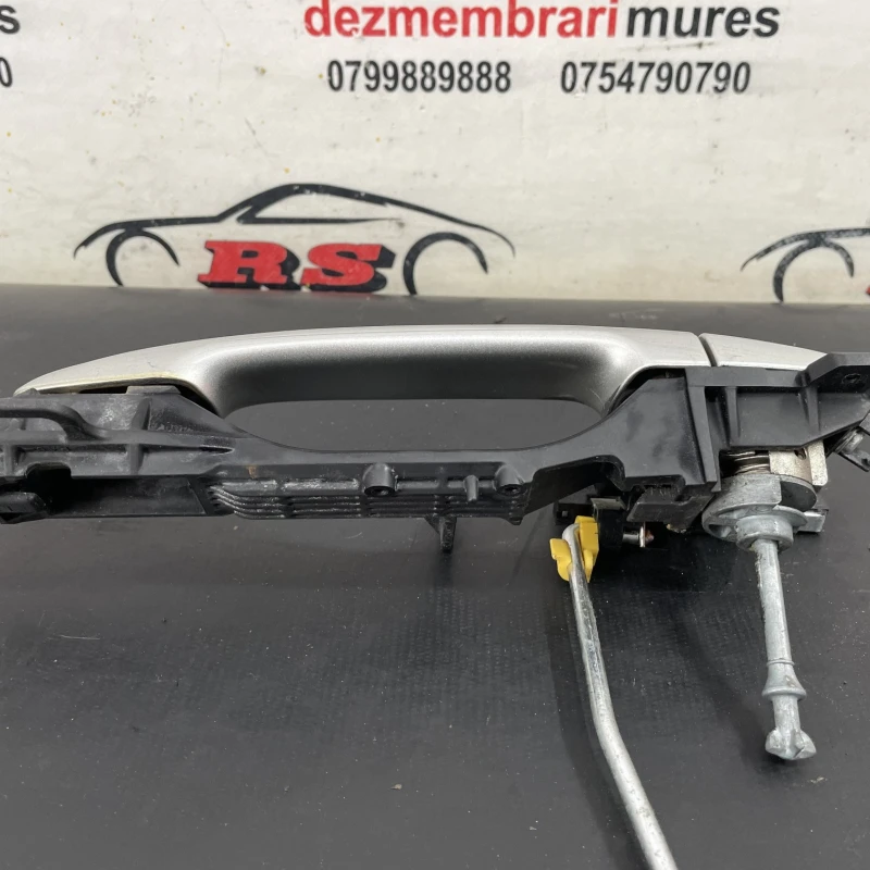Maner usa stanga fata / Lexus RX 400h XU30 2007 / Caroserie, oglinzi si faruri