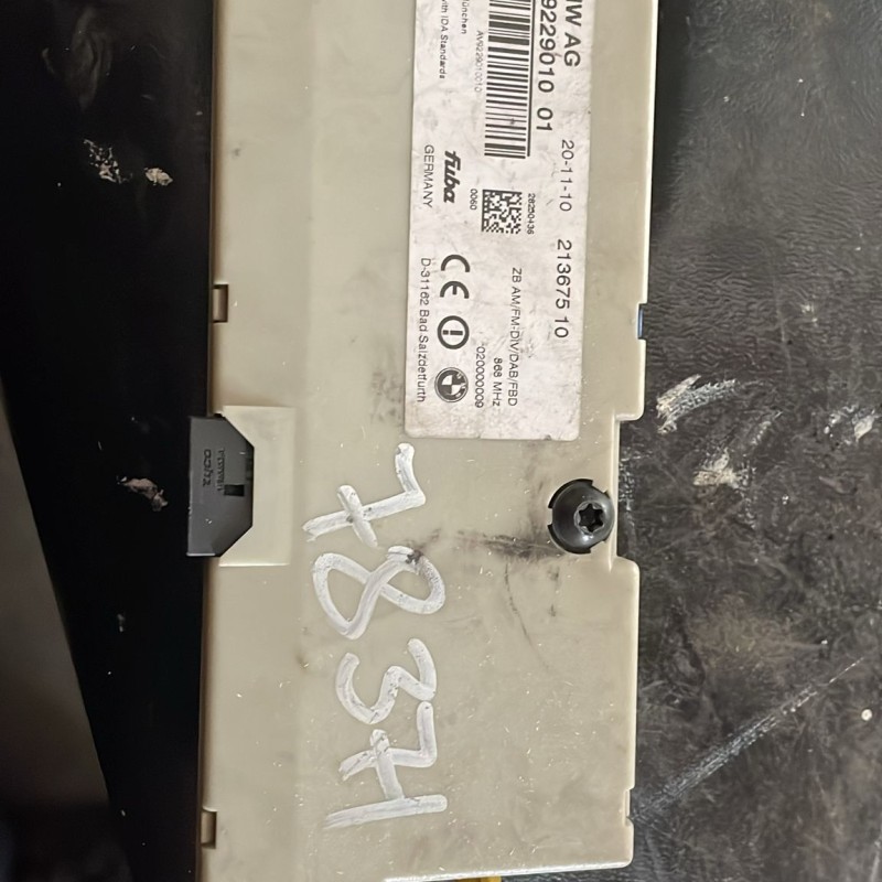 Amplificator antena / BMW Seria 5 F11 2010 / Audio si electronice