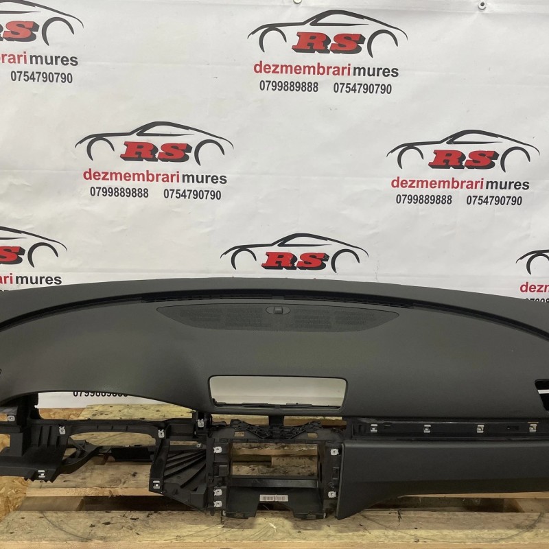 Plansa bord / Volkswagen Passat B7 2011 / Interior